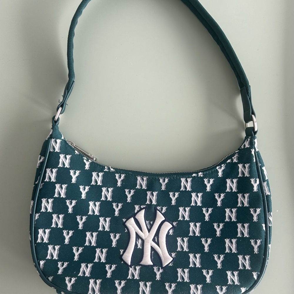 MLB NY Yankees Green NY Patterned Women's Bag